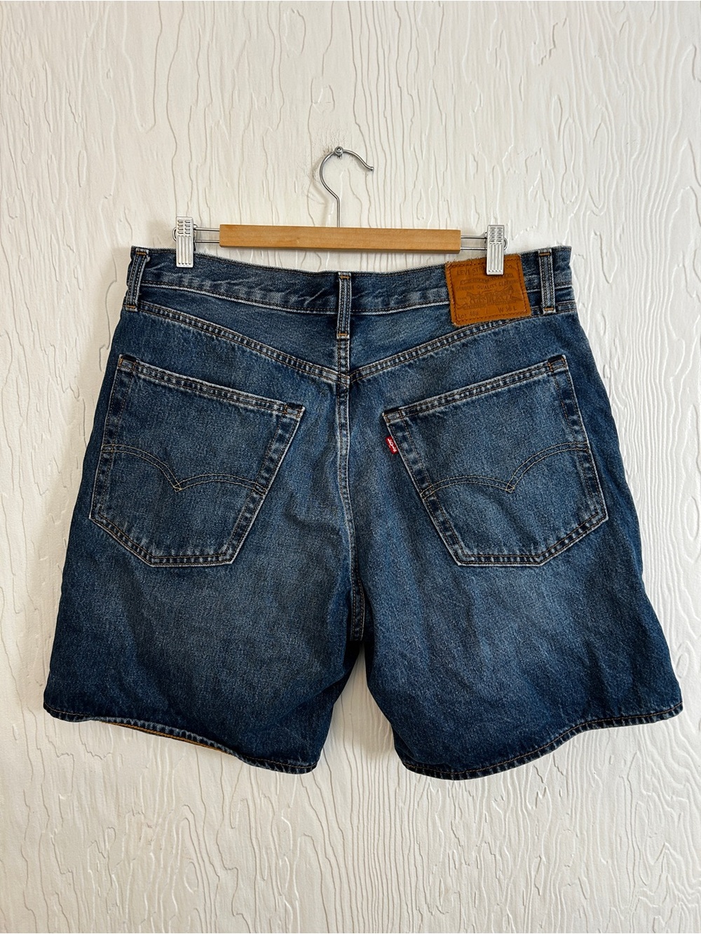LEVI'S Baggy Denim Shorts 7" Inseam Women's 36 Blue Premium Denim 90s Grunge